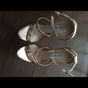 NEW Steve Madden Sheena Heeled Sandals. Size: 6